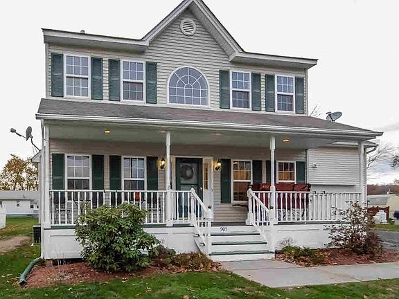 2nd image of 905 Abbey Ave #0