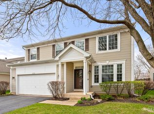 2398 Savoy Ct, Aurora, IL 60503