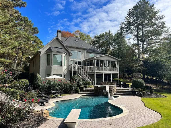 733 Whisper Wind Ct, Woodstock, GA 30189