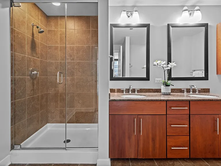 505 N McClurg Ct #1401 — Photo 11