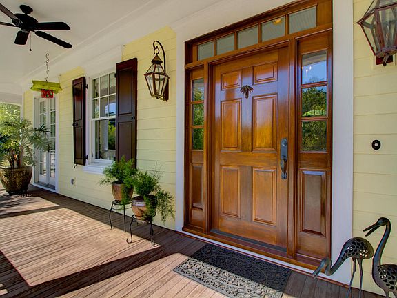 4th image of 104 Island Park Dr