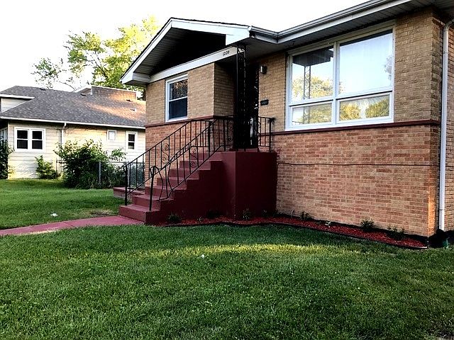 1st image of 1220 S 20th Ave