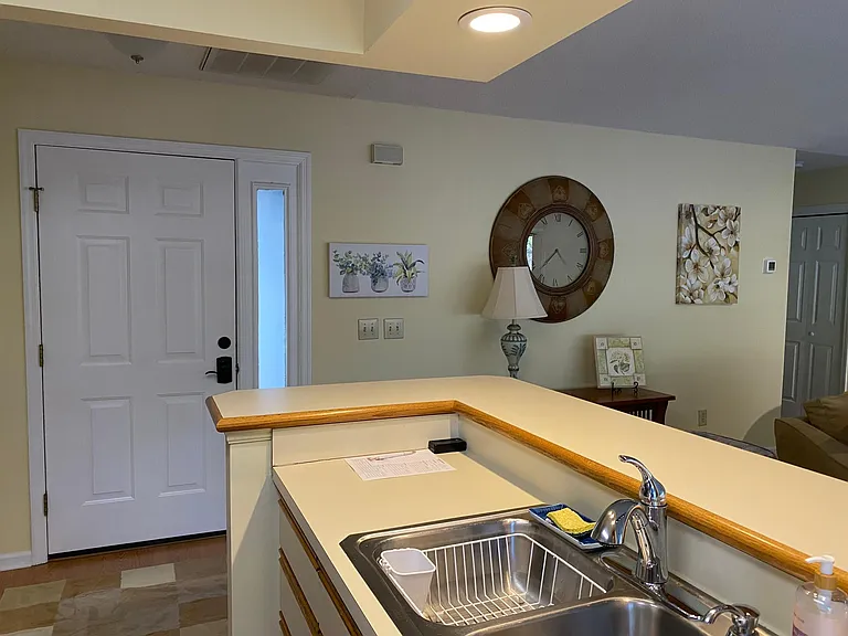 145 Glen Abbey Trl — Photo 10
