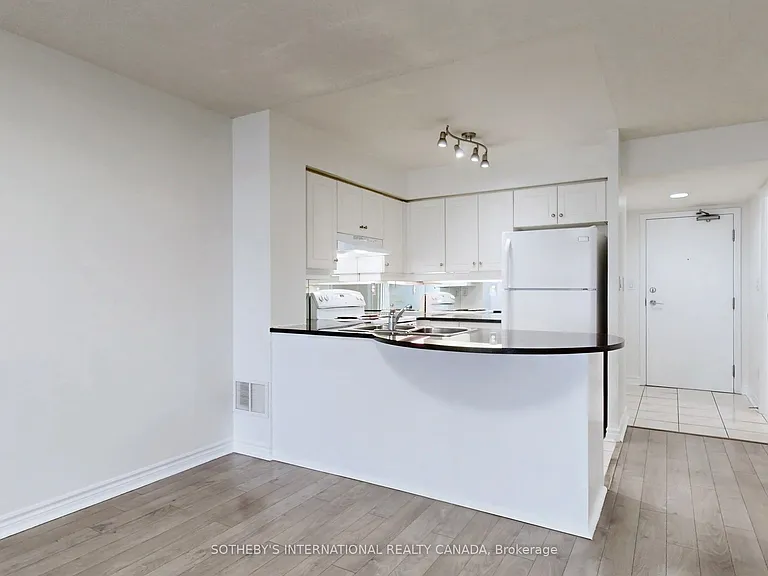 2 Rean Dr #1310 — Photo 10