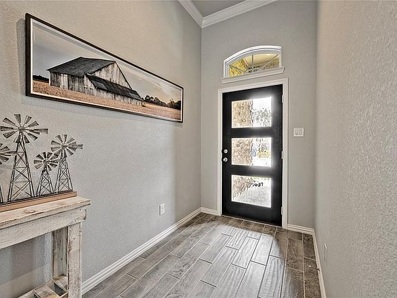 5th image of 676 Linnwood Dr W