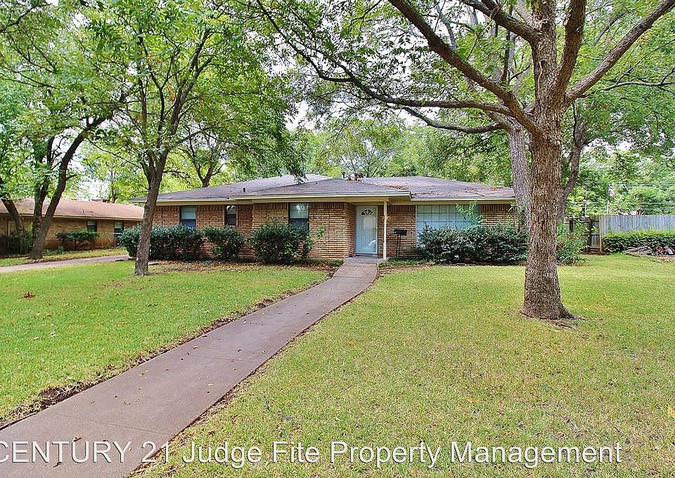 1st image of 609 Vince Ln