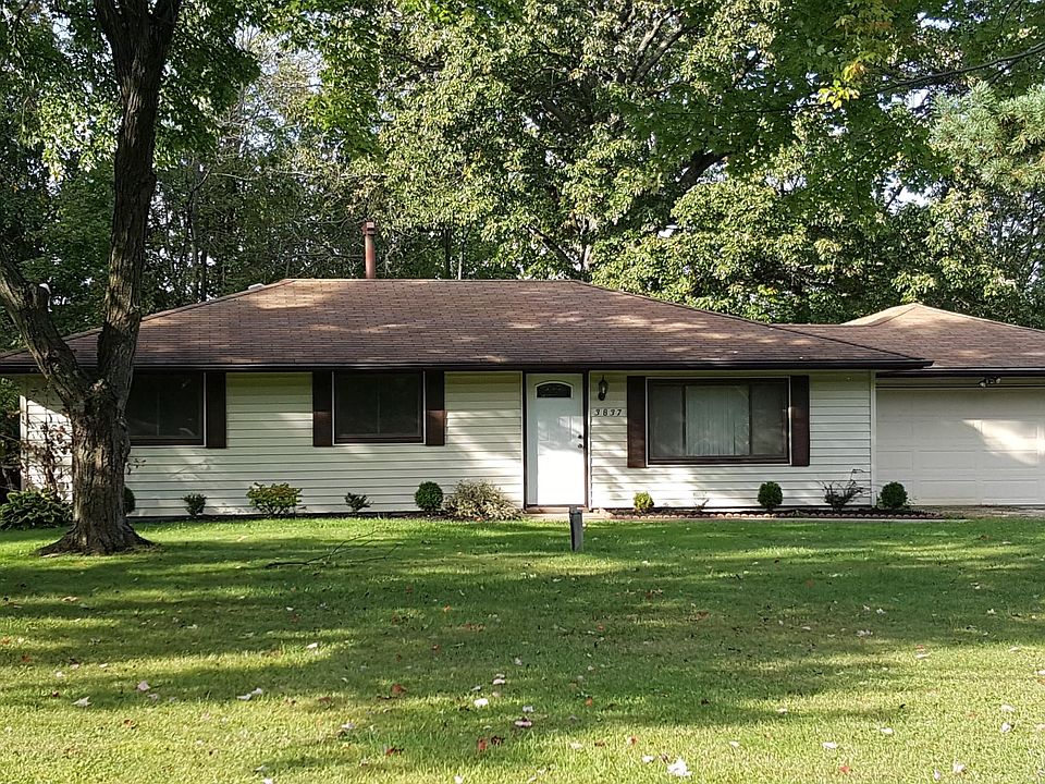 1st image of 3837 Harold Dr