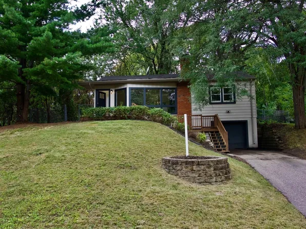 3115 Kyle Ave N, Golden Valley, MN 55422