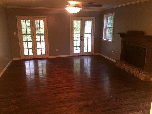 5th image of 43 Dogwood Ln