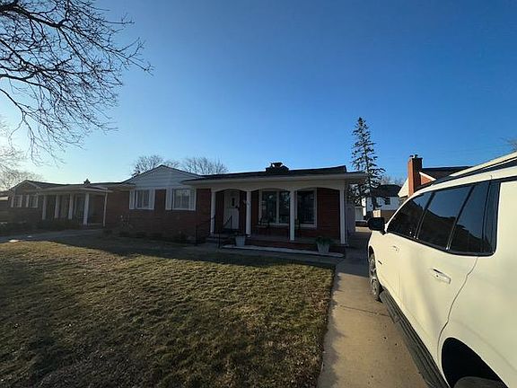 4th image of 4141 Colonial Dr