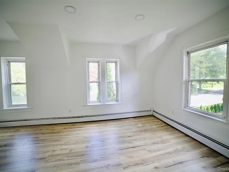 35 S Lawn Ave #3 — Photo 11