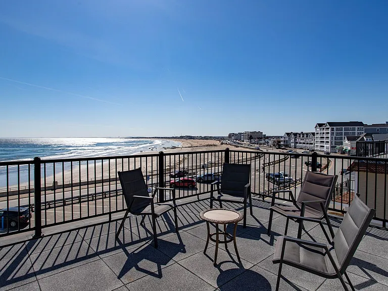 407 Ocean Blvd #A9 — Photo 4