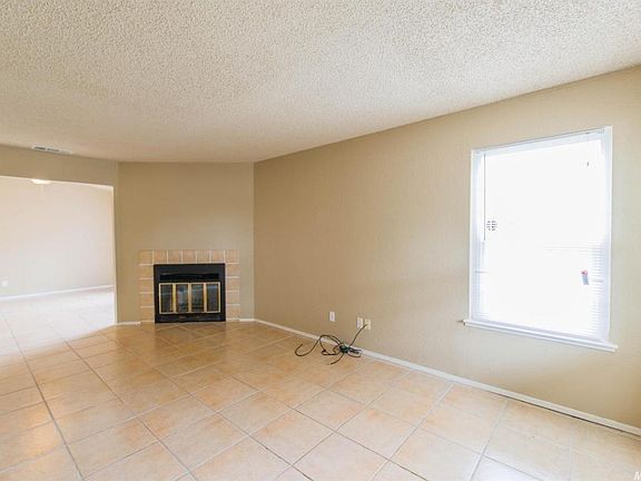 4th image of 6099 Ventura St