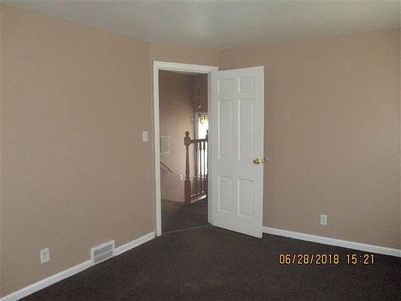 4th image of 12015 Sussex St