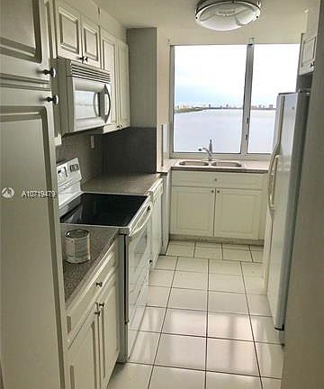 3rd image of 3301 NE 5th Ave APT 1211
