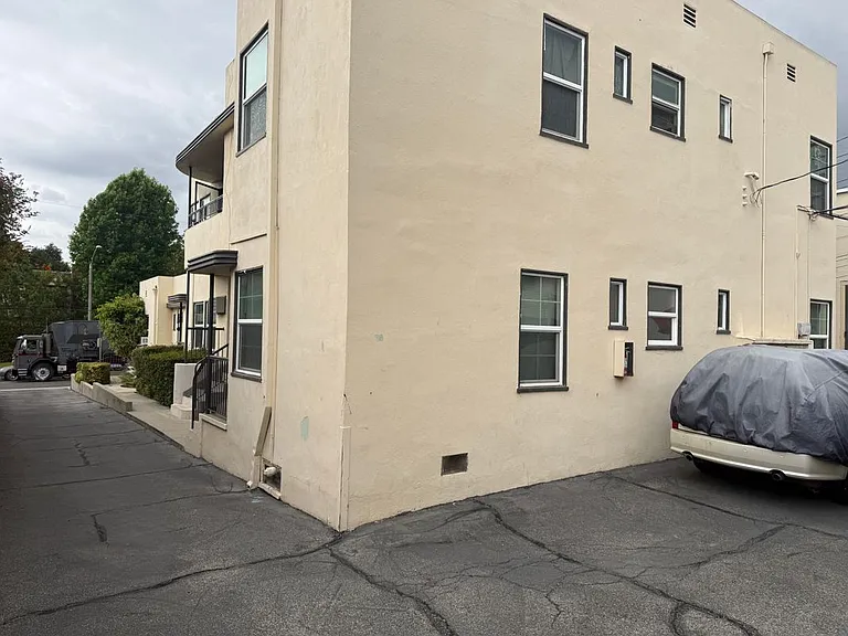 122 S Encinitas Ave #A — Photo 12