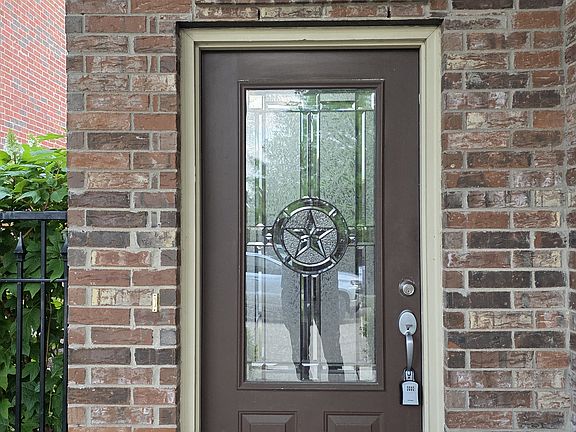 3rd image of 1427 Snowberry Dr