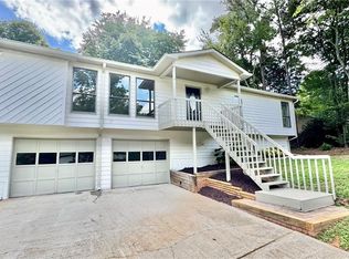 5798 Stonehaven Dr NW, Kennesaw, GA 30152