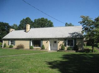 611 Woodrow St NW, North Canton, OH 44720