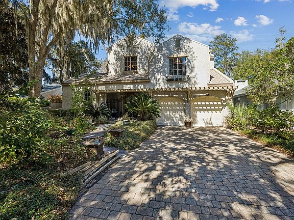 2nd image of 39 Marsh Creek Rd