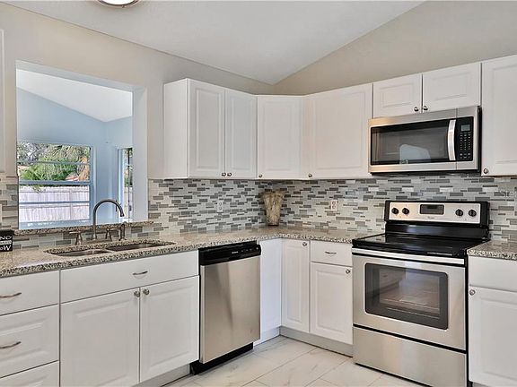 2nd image of 2523 Sabal Palm Dr