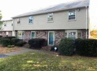 25 Meadowbrook Ln, South Easton, MA 02375