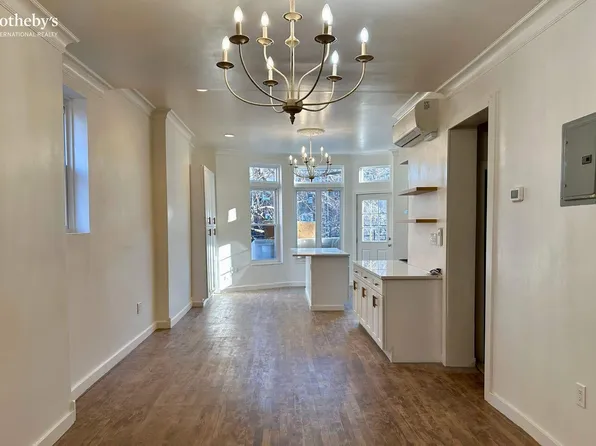 718 Putnam Avenue image 1 of 22