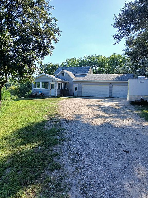 20168 250th St - Property Image