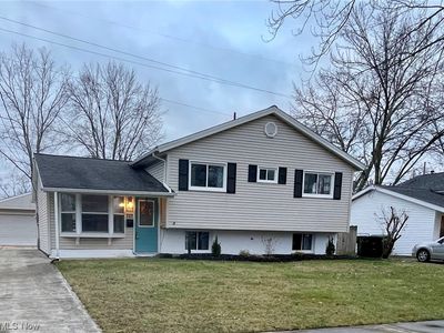 737 Thornwood Blvd, Elyria, OH, 44035