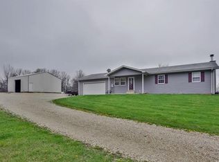 25169 Dunham Rd, Fieldon, IL 62031