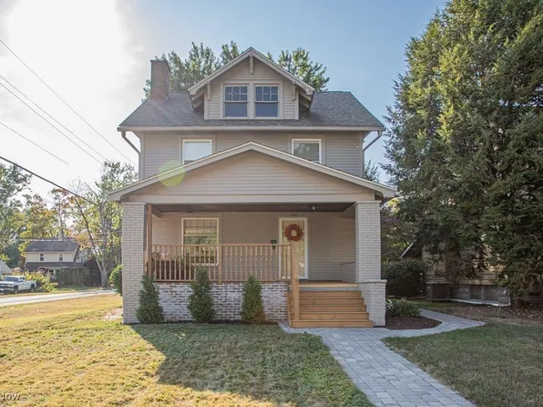 246 Oak Knoll Ave SE, Warren, OH 44483