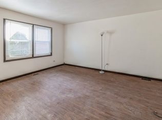 386 Hilton Dr, Glendale Heights, IL