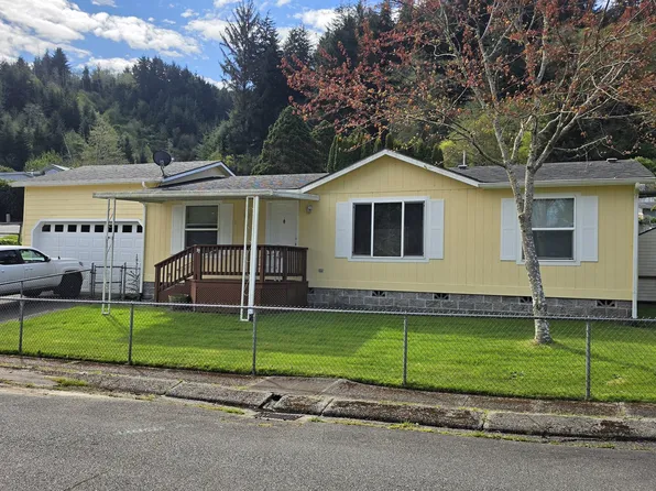 923 Scott Ter, Reedsport, OR 97467