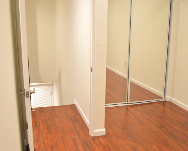5330 Satsuma Ave — Photo 13
