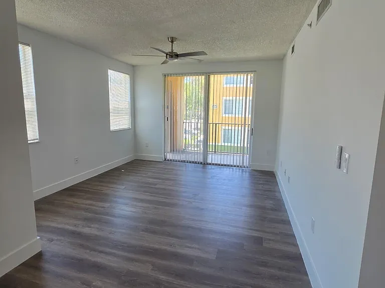 2360 E Preserve Way #201 — Photo 16