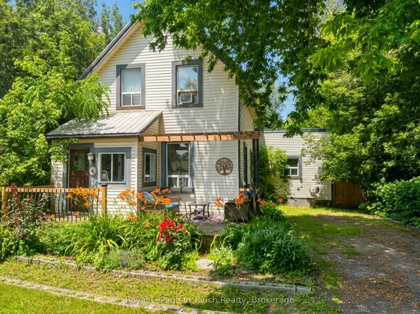 4 Gray St, Severn, ON L0K 1E0