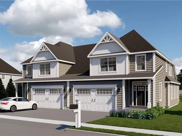 63 Oakwood Circle #20, Plainville, CT 06062