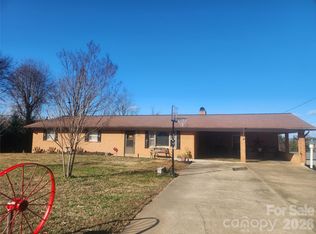 7723 Shoupes Grove Church Rd, Hickory, NC 28602