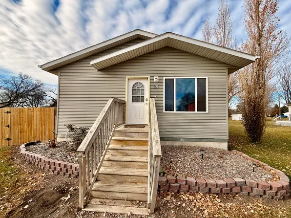 34 1st Ave, Mellette, SD 57461