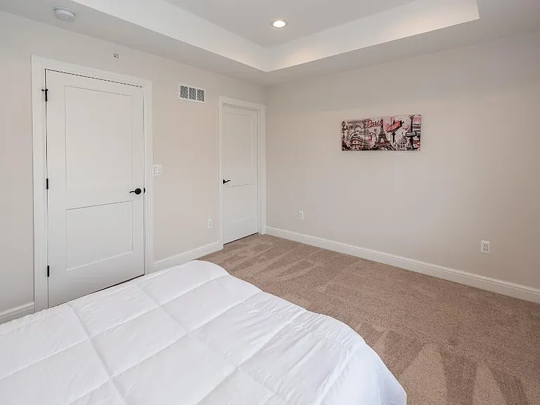 7488 Gramercy Cir — Photo 41