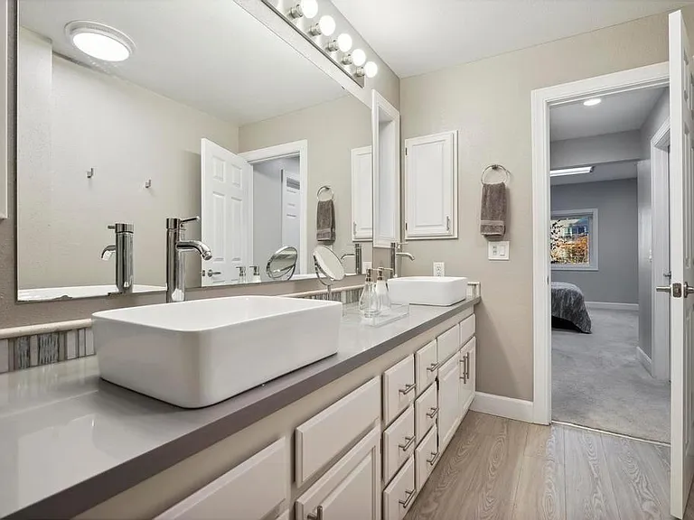 10834 NE 68th St #B6 — Photo 20