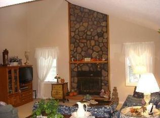 1A Milford Town Green Ln, Milford, PA 18337