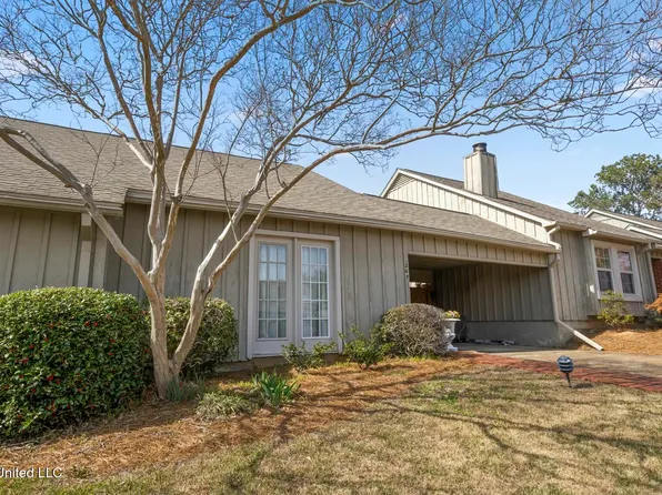 209 River Pl, Jackson, MS 39211