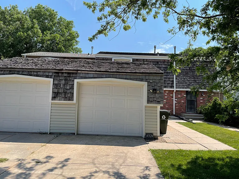 4324 Abbott Rd — Photo 3