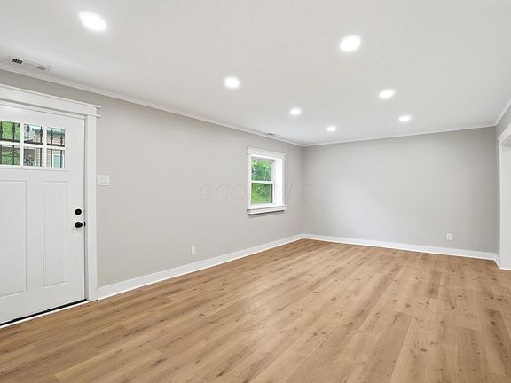 3rd image of 311 N Park Dr