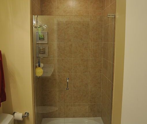 5th image of 160 E Illinois St #19