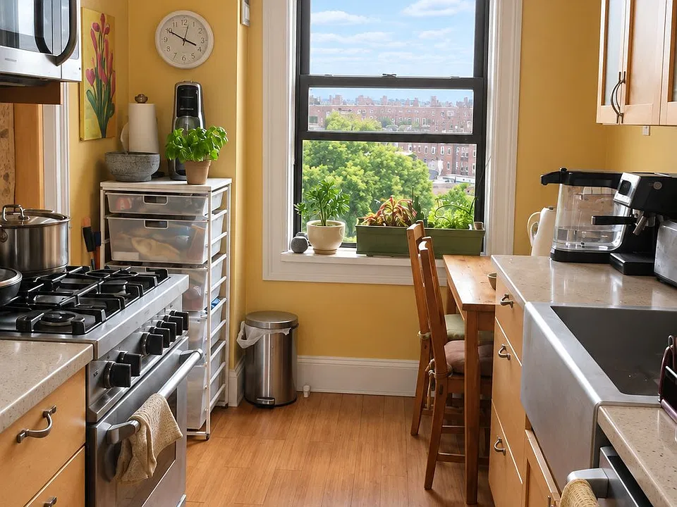 83-00 Talbot St #7D