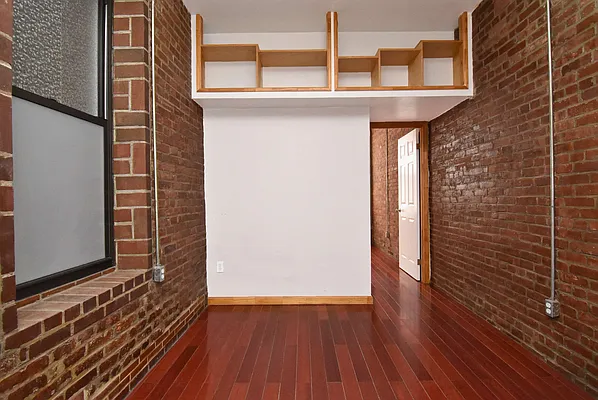 Rented by J Misrahi Realty Corp | media 3