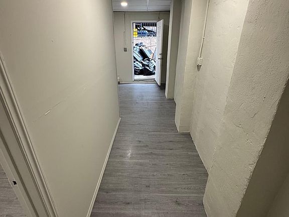 4th image of 762 Main St Floor 1