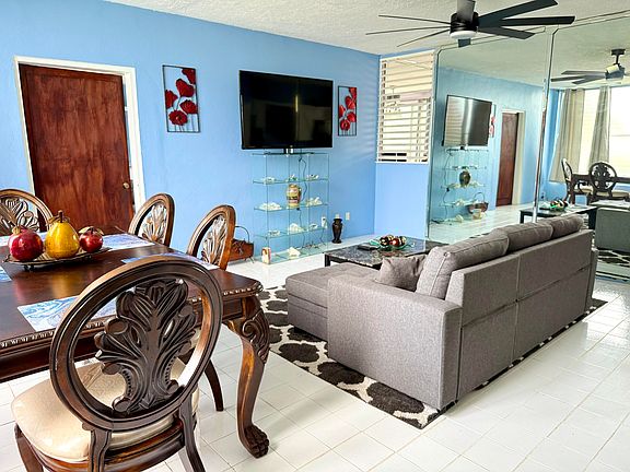 3rd image of 33 Bay Garden